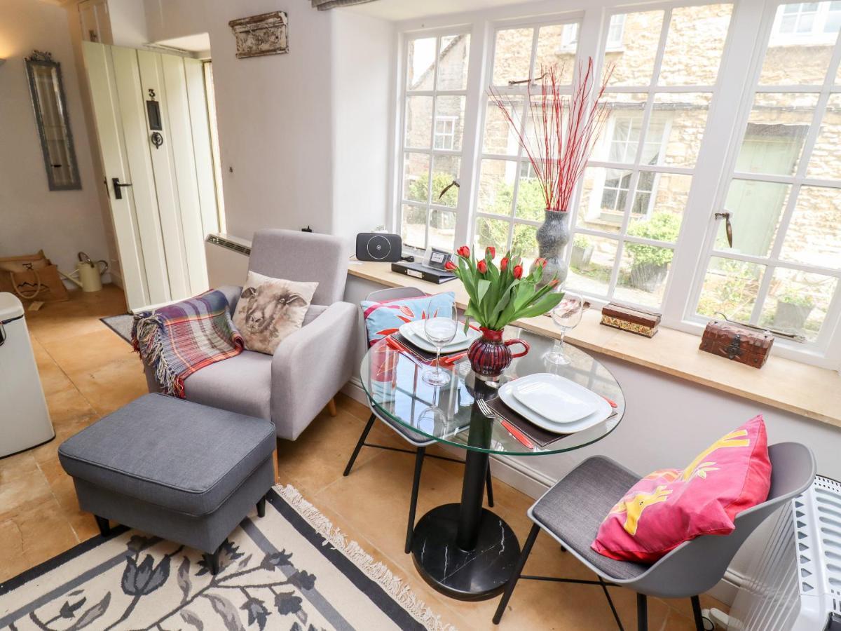 3 George Yard Villa Burford Exterior foto